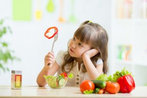Cách để bé thích ăn rau xanh hơn