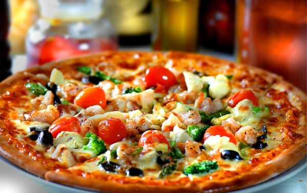 Pizza là món ăn đặc trưng ở Ý